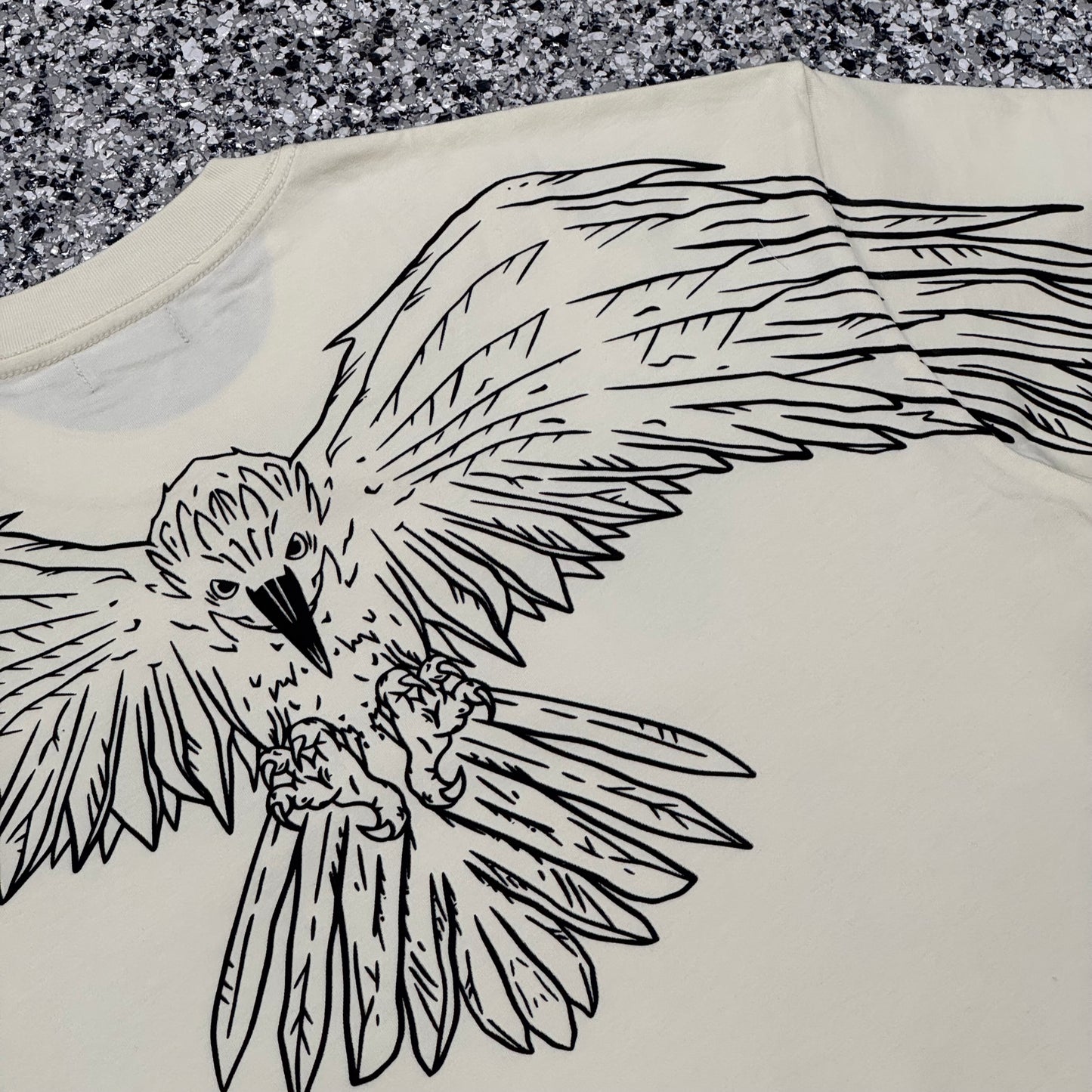 “FLY HIGH” PREMIUM OVERSIZED TEE - CREAM / BLACK