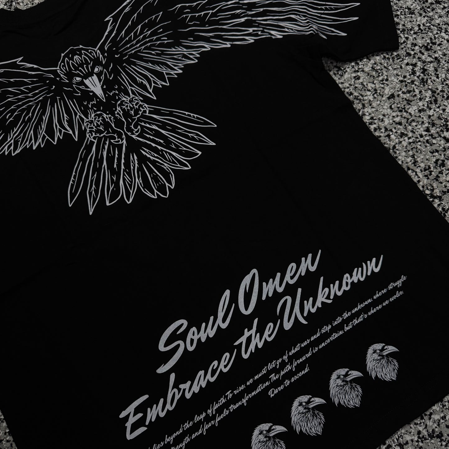 "FLY HIGH" PREMIUM OVERSIZED TEE - BLACK / WHITE