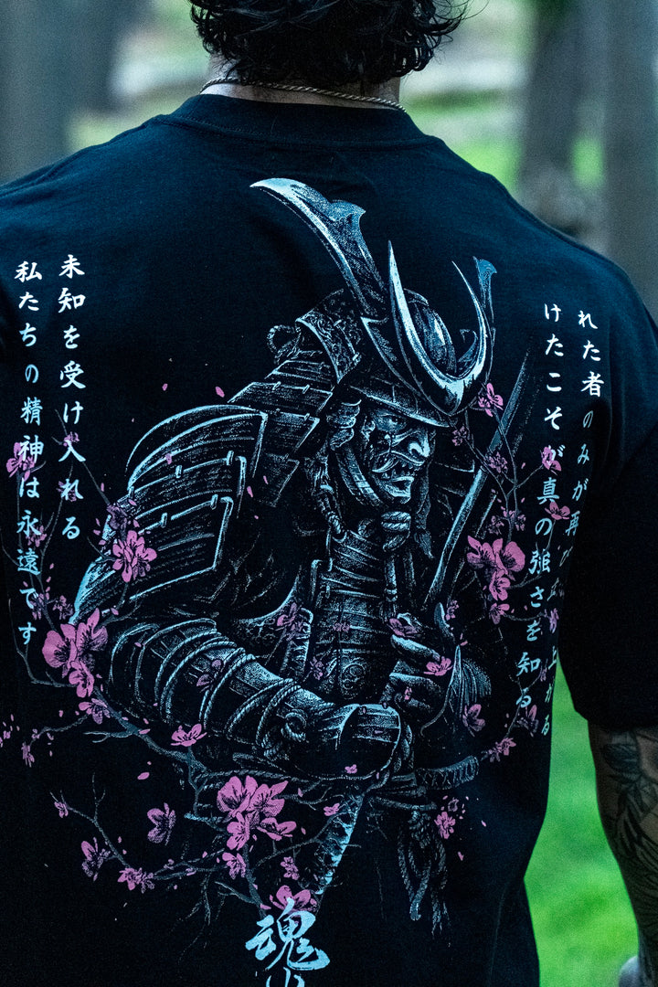 "LONE SAMURAI" PREMIUM OVERSIZED TEE - BLACK
