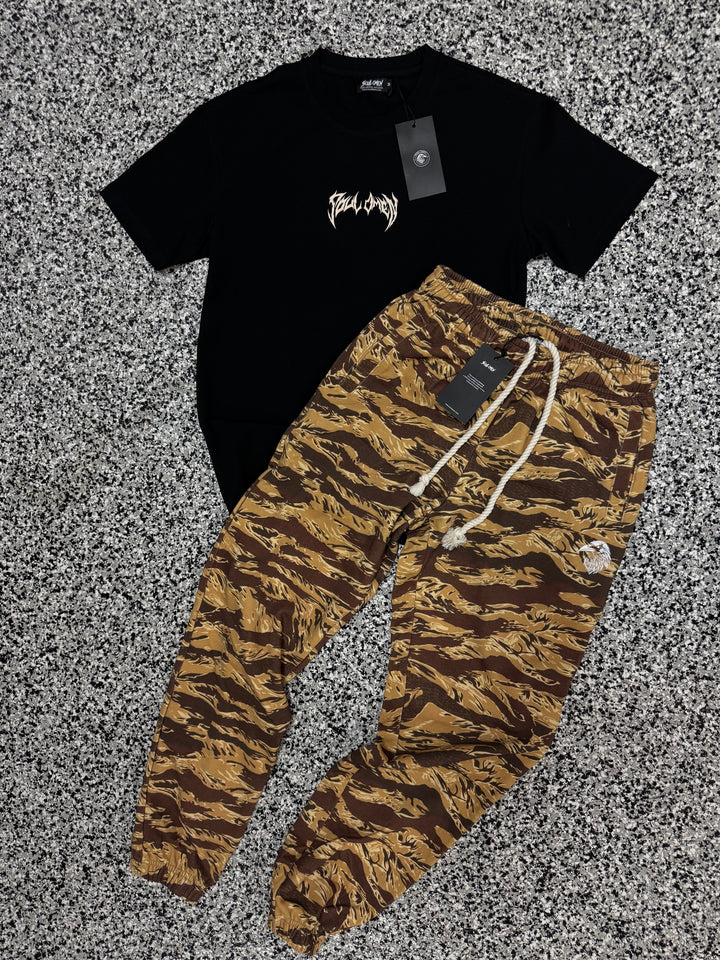 CORE FITTED TEE - BLACK / CREAM