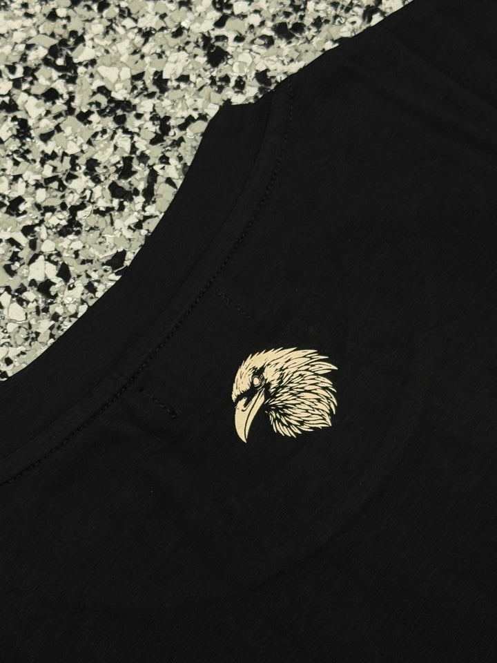 CORE FITTED TEE - BLACK / CREAM