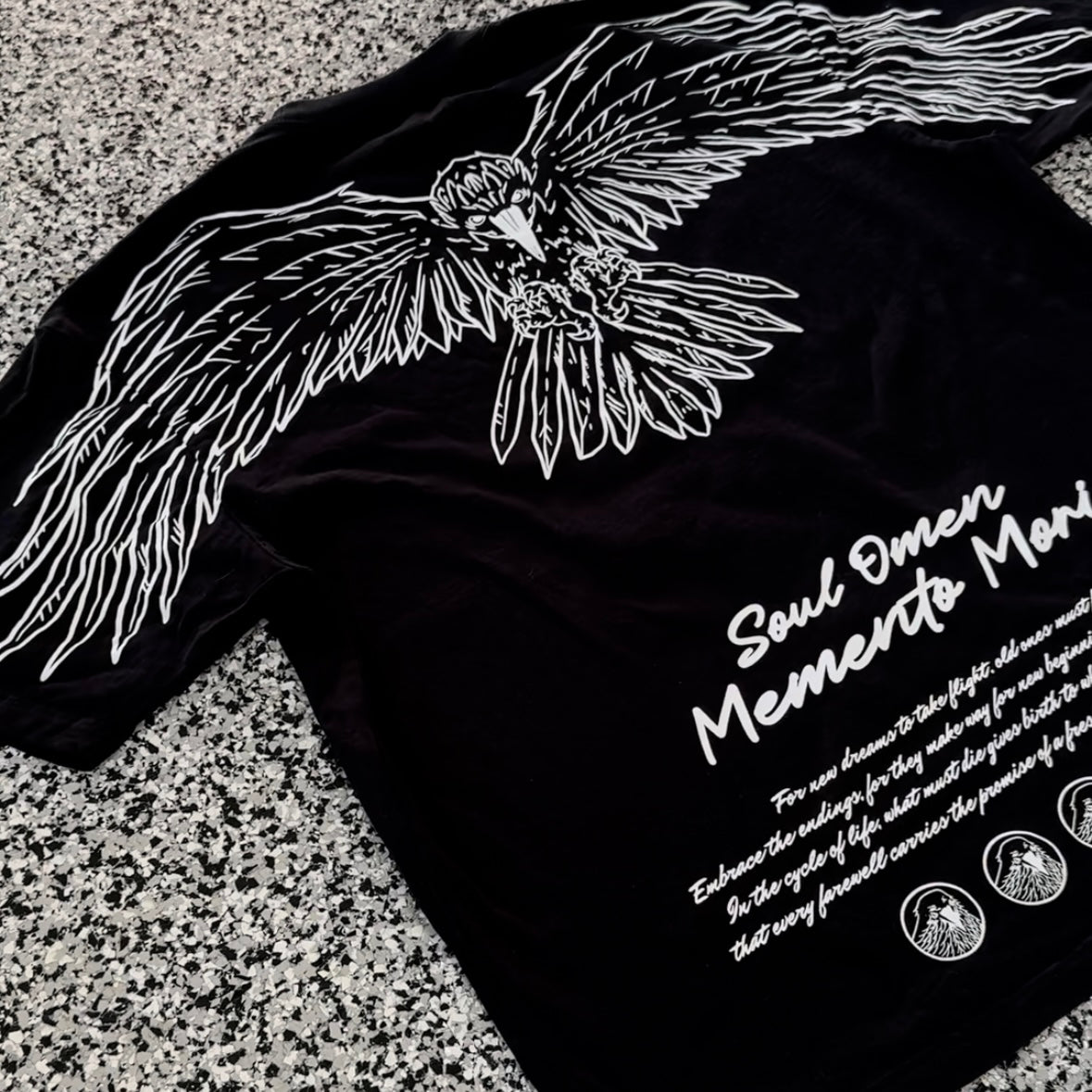 "FLY HIGH" PREMIUM OVERSIZED TEE - BLACK
