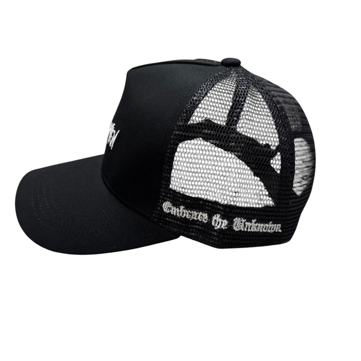 “SOUL OMEN” MESH TRUCKER HAT - BLACK
