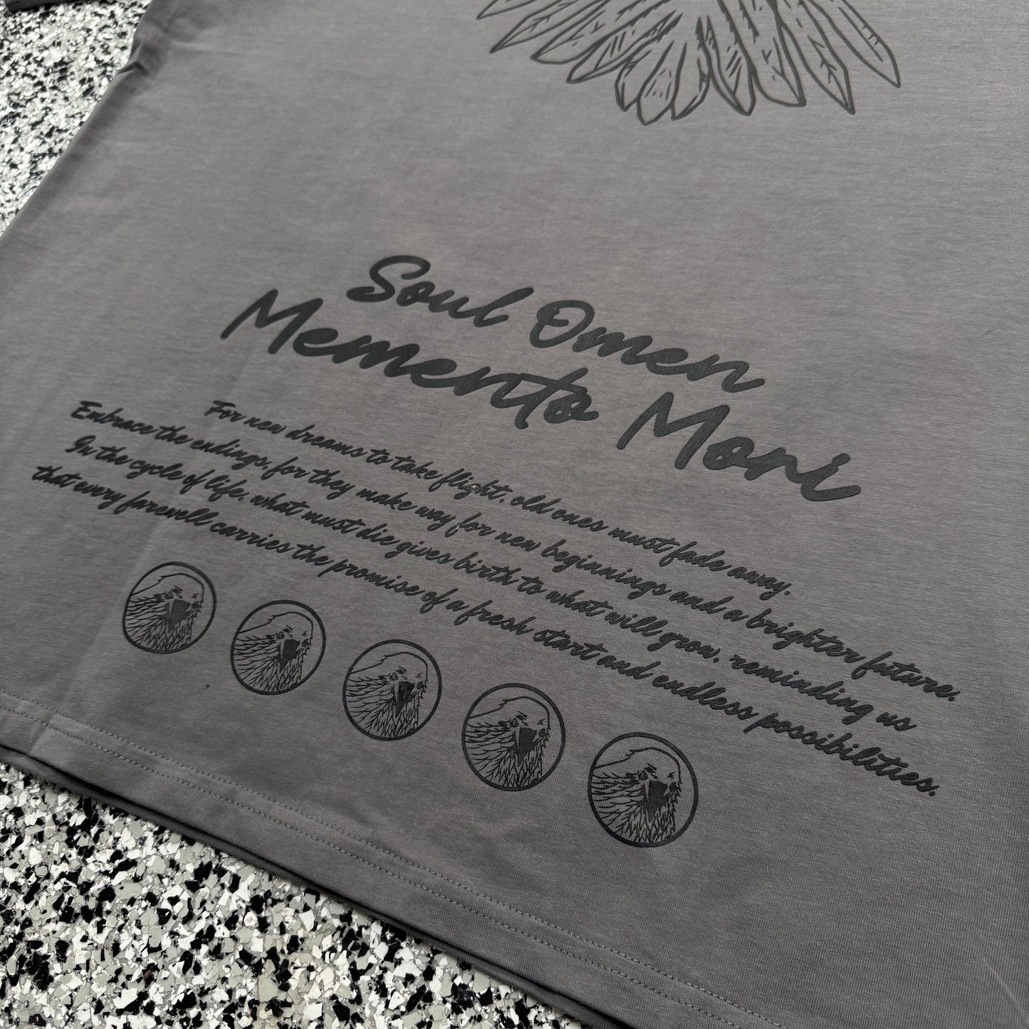 "FLY HIGH" PREMIUM OVERSIZED TEE - GRAY / BLACK